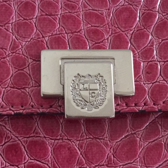 Liz Claiborne pink wallet - Picture 2 of 5